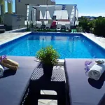 Villa Ava - Five Bedroom With Swimming Pool