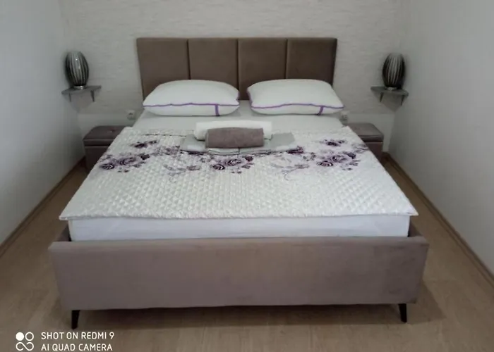 Ava - Five Bedroom With Swimming Pool *